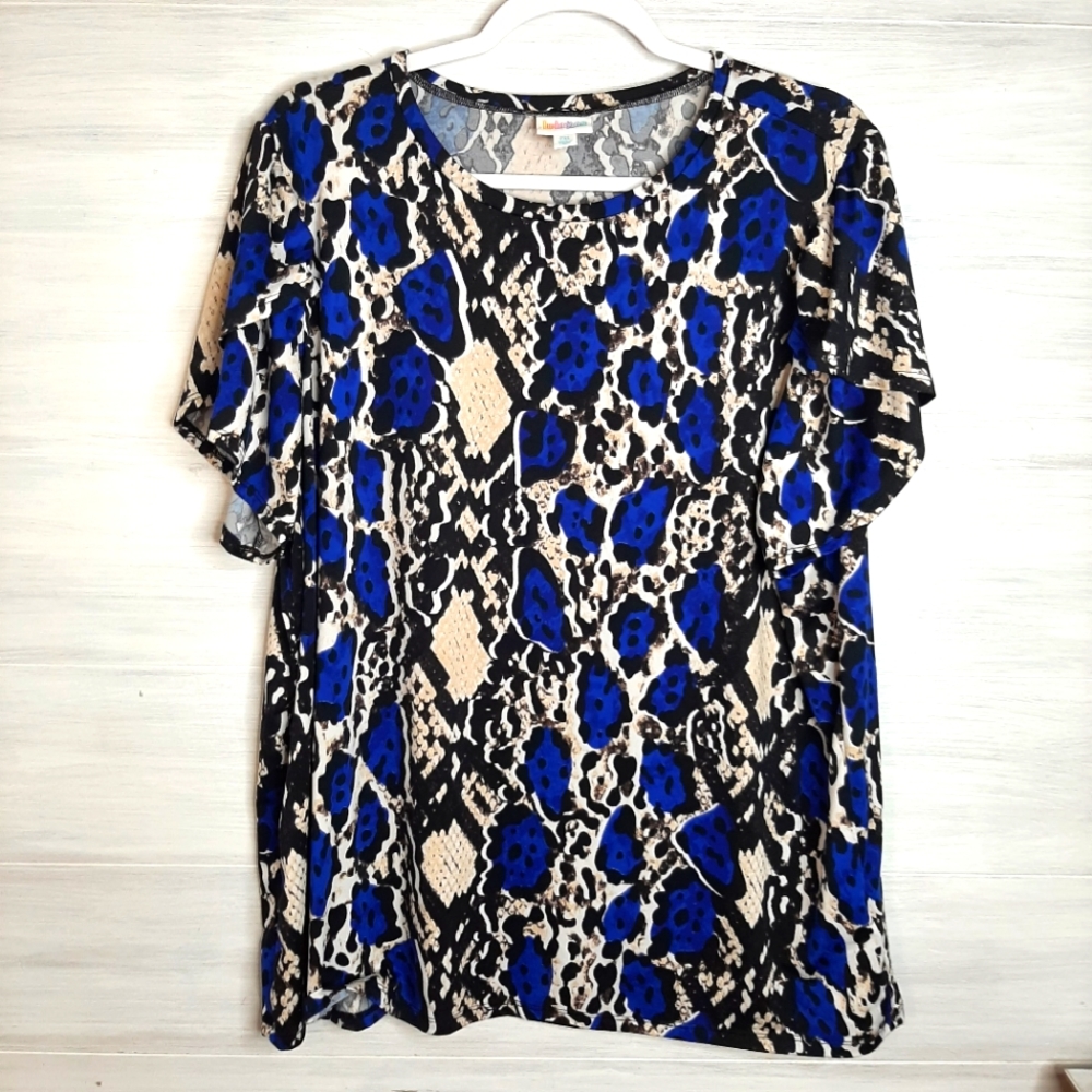 LuLaRoe snake print shirt, blue, black, and white size 2XL